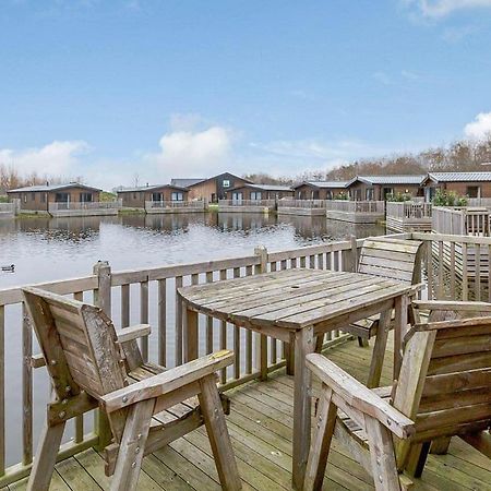 ثيرسك Woodland Lakes Lodges المظهر الخارجي الصورة